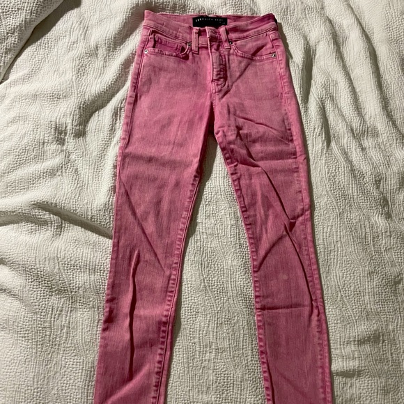 Brand New Veronica Beard Size 24 Pink Kate Skinny Jeans - Picture 2 of 5